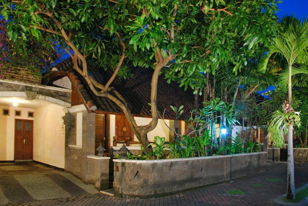 Taman Ayu 212 Hotel Denpasar Eksteriør billede
