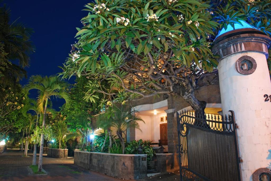 Taman Ayu 212 Hotel Denpasar Eksteriør billede
